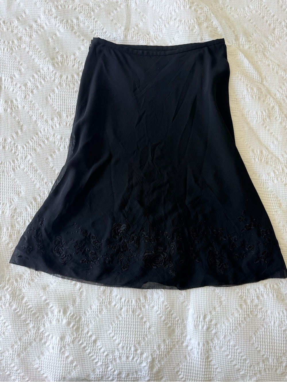 Vintage Ann Taylor Black A-Line Embroidered Hem Skirt - Picture 3 of 4